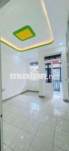 Nhà bán 4×11, 1 trệt, lầu, nhà mới  đẹp, 2 phòng ngủ 2WC. Giá 1ty 790