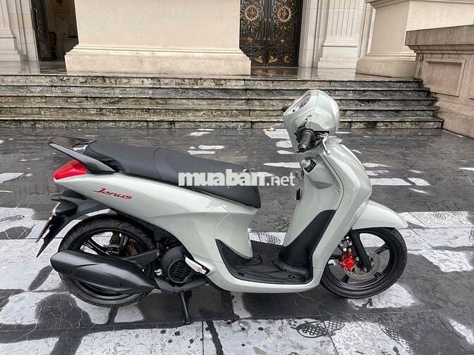 xe đẹp cốp rộng,khoá thông minh