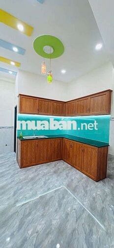 Nhà bán 4×11, 1 trệt, lầu, nhà mới  đẹp, 2 phòng ngủ 2WC. Giá 1ty 790