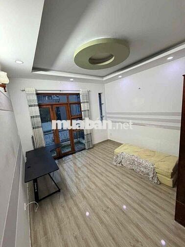 Phọng rộng - sạch sẽ cho thuê - full nội thất - có máy lạnh