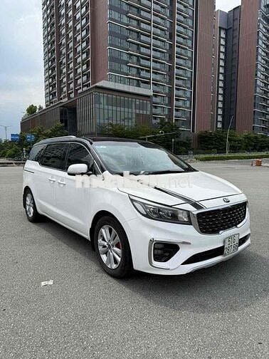 cần bán Kia Sedona 2017, bản full, máy dầu, xe đẹp