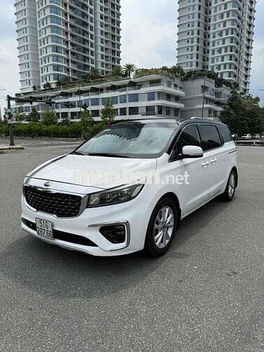 cần bán Kia Sedona 2017, bản full, máy dầu, xe đẹp