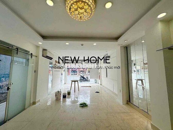 MB MẶT TIỀN PHAN ĐĂNG LƯU - RIÊNG BIỆT TRỐNG SUỐT