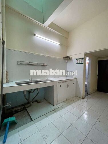 Nhà hẻm xe tải Đoàn Thị Điểm, gần Phan Xích Long – 3PN, giá 15tr/tháng