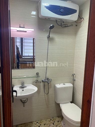 Chính chủ cho thuê nhà phù hợp làm Căn hộ gia đình, Văn phòng.