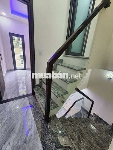 HẺM XE HƠI , SỔ HỒNG RIÊNG ,Nhà  2 TẦNG