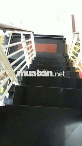 Nhà 4x11m đúc 1 tấm có 3pn, 2wc đường 3m. Ấp 7 xtt.