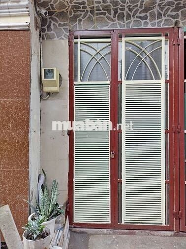 Phòng vừa ở vừa kinh doanh nhỏ