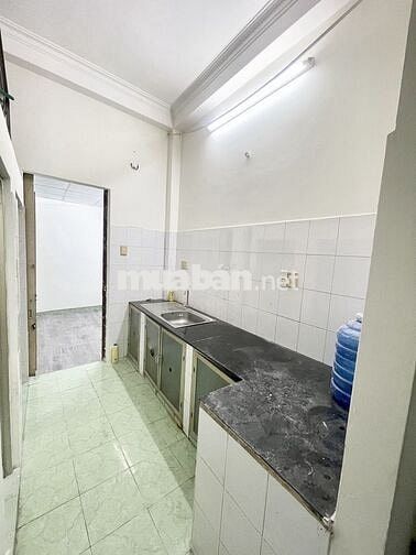 chính chủ cho thuê phòng đẹp,45m2,có 1 phòng bếp riêng và 1 phòng ngủ