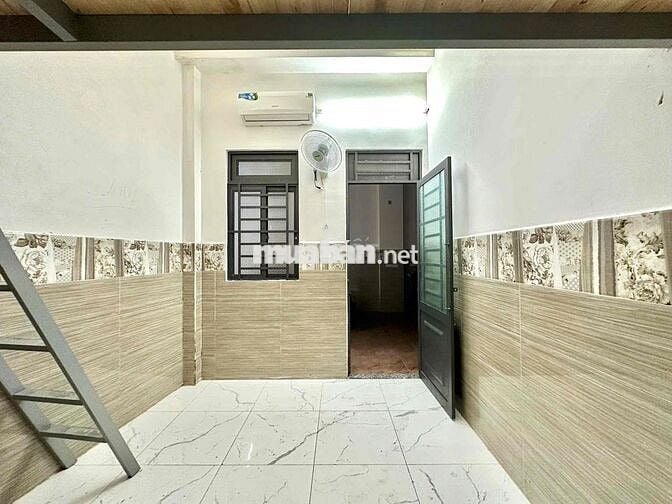 PHÒNG DUPLEX FULL NỘI THẤT Ở NGAY PHAM VĂN CHIÊU