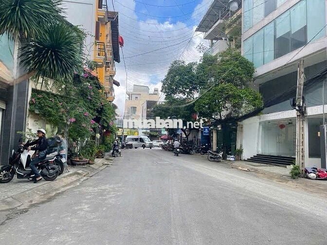 Cho Thuê Nhà Đường Cách Mạng Tháng 8, Quận 3 ( 1 Hầm >13PN, CHO CHDV )