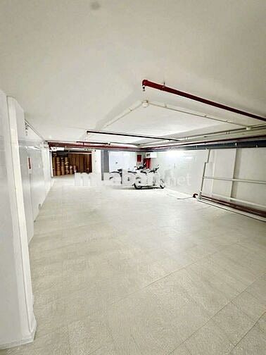 DT 8 x 25m 1 Hầm 6Lầu Thang Máy PCCC Cầu Thang Cuối Nhà Sàn Trống Suốt