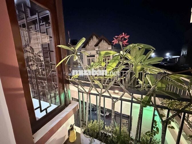 Nhà HXH 94m2, 3PN, Nguyễn Thị Kiểu Sát Metro Q12