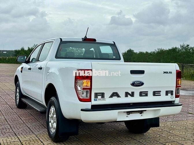 ông vua địa hình Ford Ranger XLS 2022 AT bản 1 câu