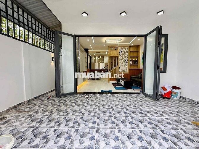 Nhà đẹp ngang 6M tại thạnh xuân Quận 12