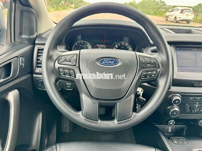 ông vua địa hình Ford Ranger XLS 2022 AT bản 1 câu