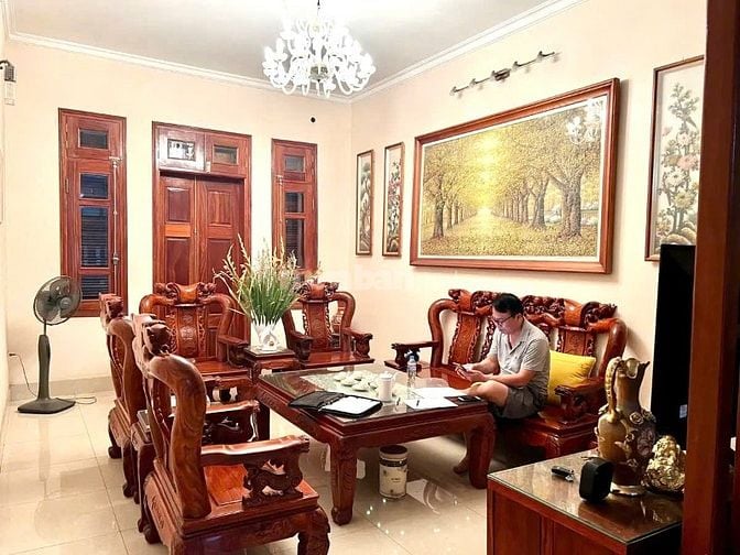 ( BÁN NHÀ ) XUÂN THỦY - CẦU GIẤY 89 M2 = 21,8 TỶ - 5 TẦNG - OTO VÀO NH