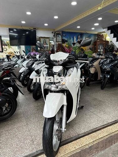 SH 160i ABS + HSTC 2024 Trắng 1637 Km Bao Sang Tên