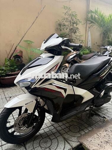 AB 125 2019 Trắng Đen Sporty BsTp 9 chủ