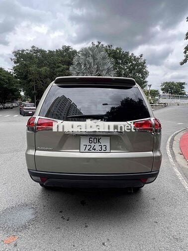 Bán Pajero sport 4x2 máy xăng Tự động