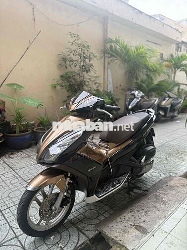 AB 125 mẫu 2014 Đen Vàng BsTp chính chủ