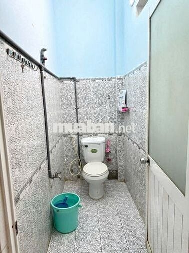 Cho thuê lâu dài nguyên căn chính chủ hẻm 266 Lê Đình Cẩn - Tân Tạo