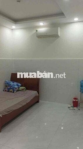 Cho thuê nhà mặt tiền kinh doanh 5*20 nhà 5 tấm có thang máy giá 20tr