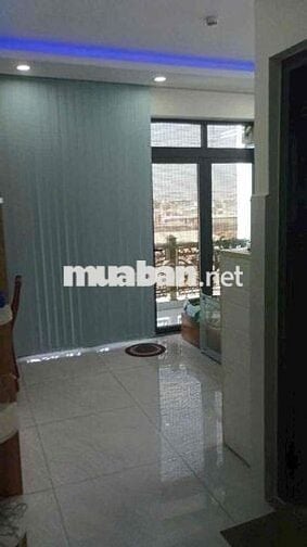 Cho thuê nhà mặt tiền kinh doanh 5*20 nhà 5 tấm có thang máy giá 20tr