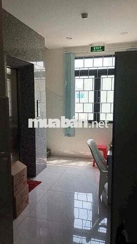 Cho thuê nhà mặt tiền kinh doanh 5*20 nhà 5 tấm có thang máy giá 20tr