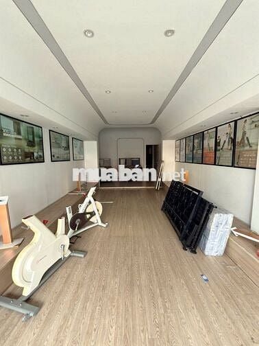 Mặt Tiền Quang Trung 4,2mx22m 2 Lầu Giá Chỉ 32 Triệu.