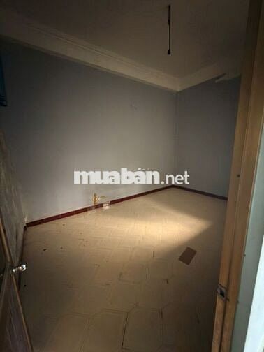 Mặt Tiền Quang Trung 4,2mx22m 2 Lầu Giá Chỉ 32 Triệu.