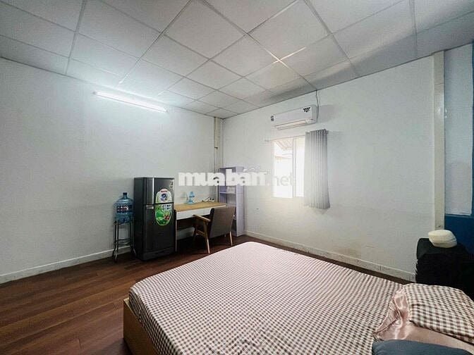 Studio Đầy Đủ Nội Thất, rộng 32m2 - Vị trí Cách Quận 1 Chỉ 500m