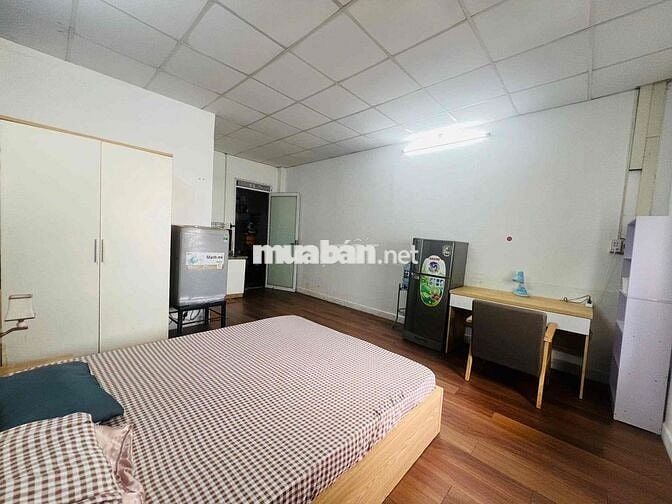 Studio Đầy Đủ Nội Thất, rộng 32m2 - Vị trí Cách Quận 1 Chỉ 500m