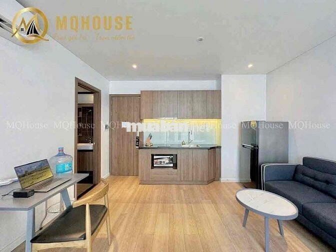 Cho thuê căn hộ cao cấp, ban công cực rộng full nội thất