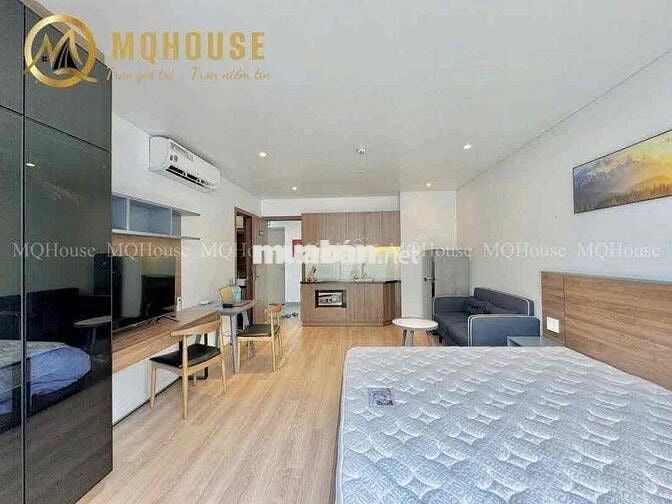 Cho thuê căn hộ cao cấp, ban công cực rộng full nội thất