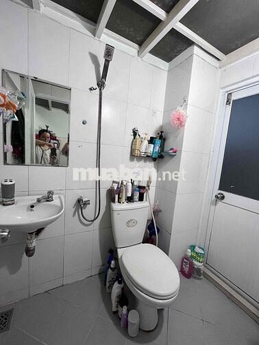 Phòng trọ Bùi Đình Tuý có gác lửng