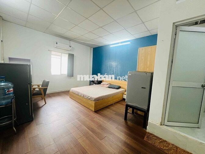 Studio Đầy Đủ Nội Thất, rộng 32m2 - Vị trí Cách Quận 1 Chỉ 500m
