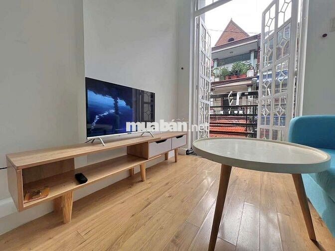 Căn Hộ 1 Phòng Ngủ 45M2 Ban Công Ngay Tại Trung Tâm Quận Bình Thạnh