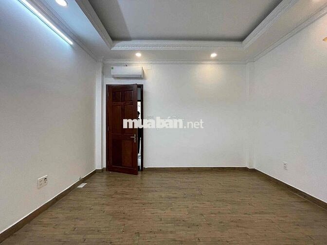 Studio mới 100% siêu thoáng đầy đủ nội thất gần phú mỹ hưng