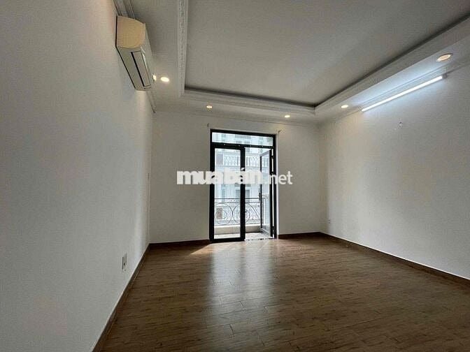 Studio mới 100% siêu thoáng đầy đủ nội thất gần phú mỹ hưng