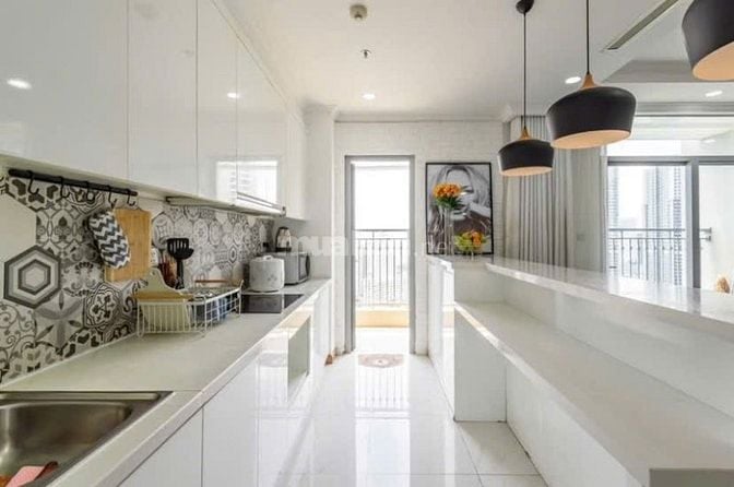 2PN ( 52M2 ) GIÁP BÌNH THẠNH 2 TỶ 1 BAO VAT,SỔ HỒNG,TẦNG CAO VIEW ĐẸP 