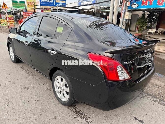 Xe Suny 1.5 AT đời:2014 ÐK 2015 xe gia đình