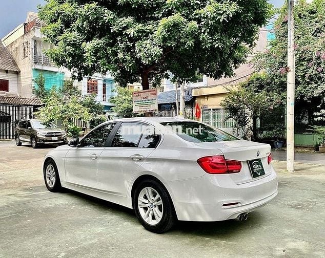 BMW 3 Series 320i - Máy B48 - Model 2016 - 1 chủ