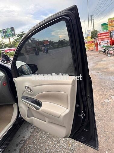 Xe Suny 1.5 AT đời:2014 ÐK 2015 xe gia đình