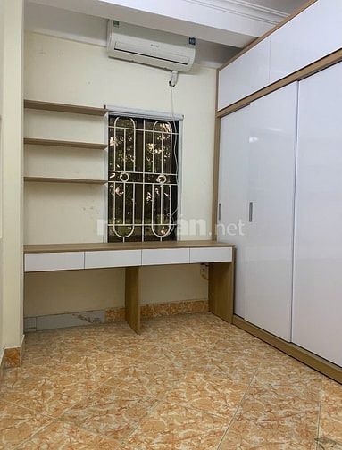 Bán Căn nhà ngõ phố Văn Cao - Ba Đình , sát hồ Tây