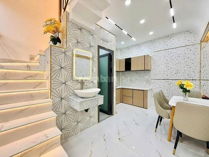 Chỉ 1tỷ850 sở hữu ngay căn nhà 40m2 TT Quận 3 - HXH Trần Quang Diệu 