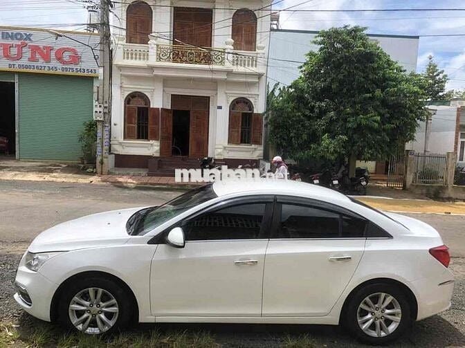 Gia đình cần bán em Cruze 2017 số sàn