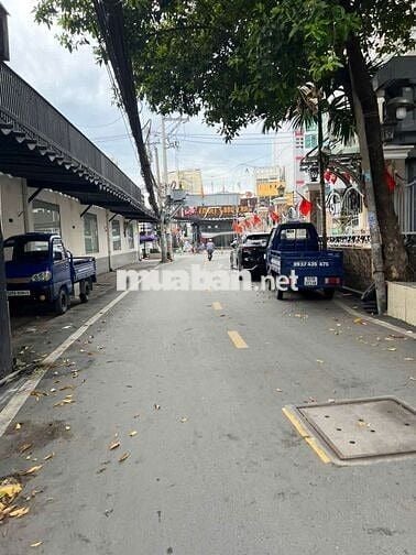 Bán Nhà Cấp 4 (5,5x30m) đường Nguyễn Thị Thập, Q7  – Giá 15,5 Tỷ TL