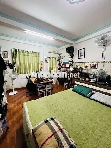 Bán nhàMẶT TIEN Võ Thị Nhờ,Tân Thuận,Quận 7 . Dt:48m ,4lau ,giá:6××ty