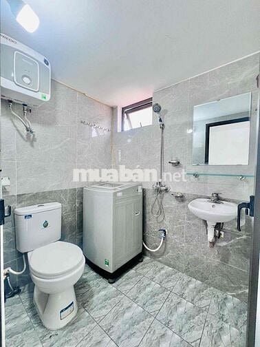 DUPLEX BAN CÔNG NGAY NGÃ TƯ HÀNG XANH